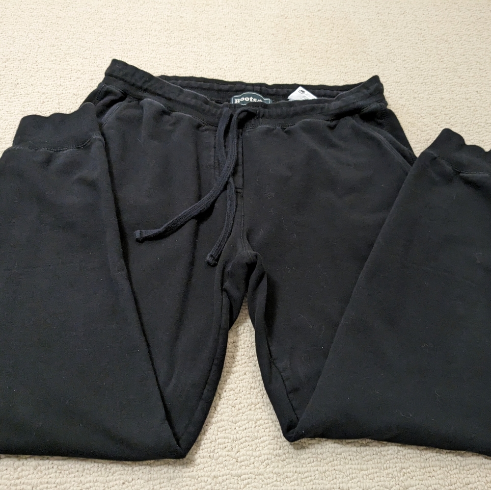 Black roots women's size small with pockets sweatpants